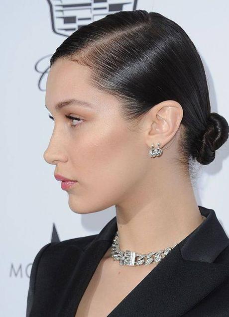 Imagen - Moño tirante y pulido para pelo corto