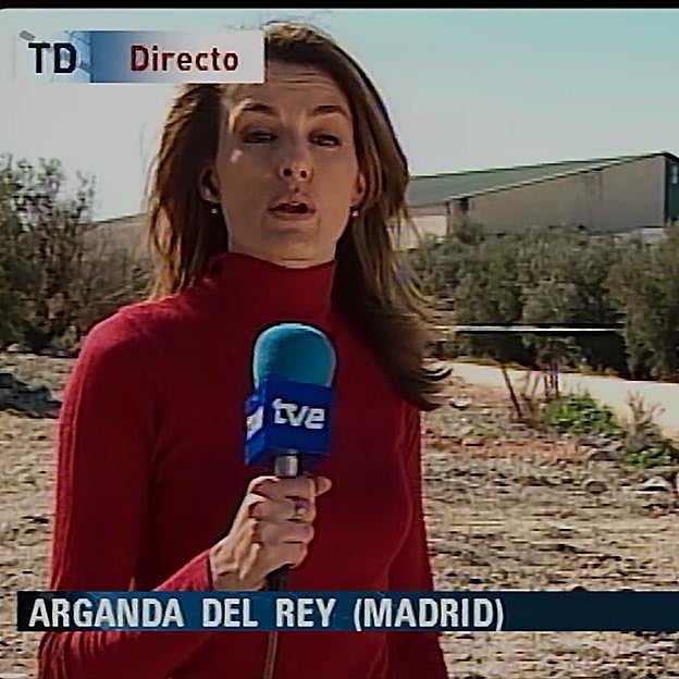 Imagen de Letizia Ortiz en el lugar de los hechos del los últimos asesinatos de Galán recuperada por la docuserie. 