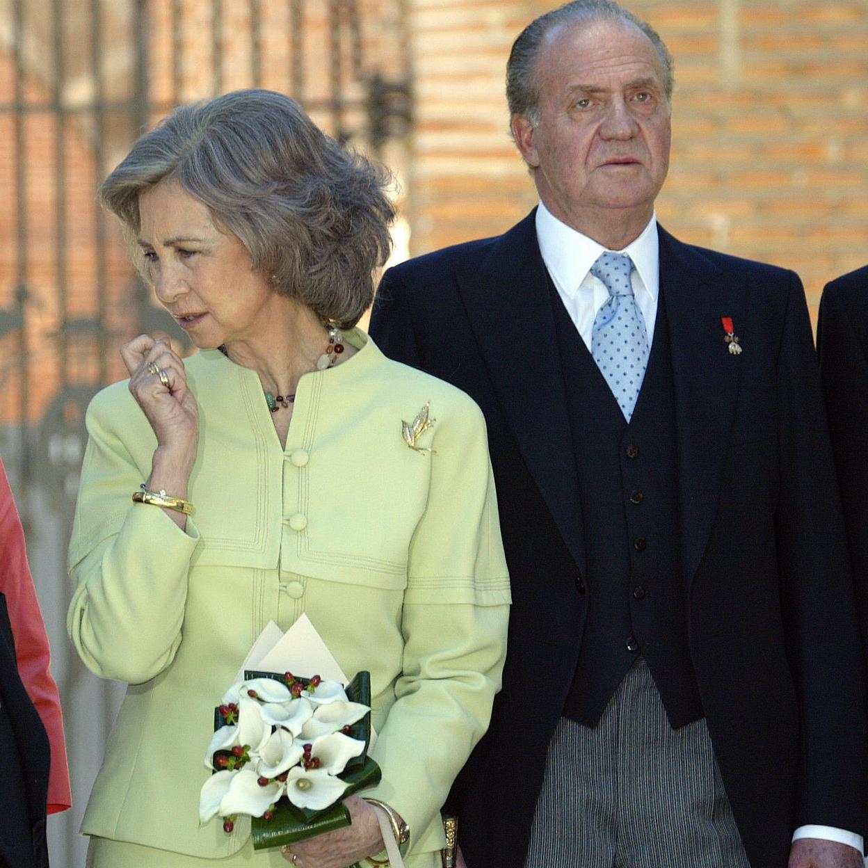 El rey Juan Carlos ha mostrado en público que su relación con la reina Sofía no es todo lo afectuosa que debería, dada su larga convivencia y avatares biográficos. 