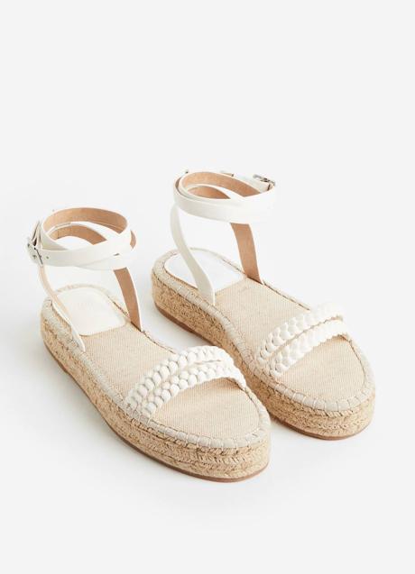 Imagen - Sandalias con tiras trenzadas y plataforma de yute