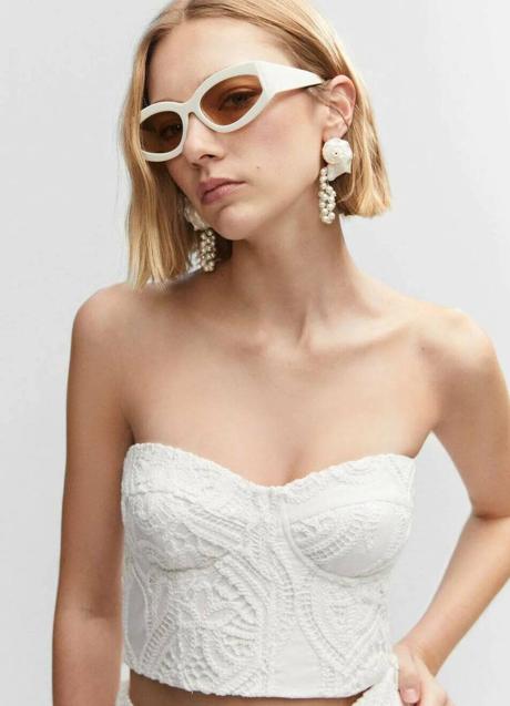 Imagen - Top bustier del total look blanco