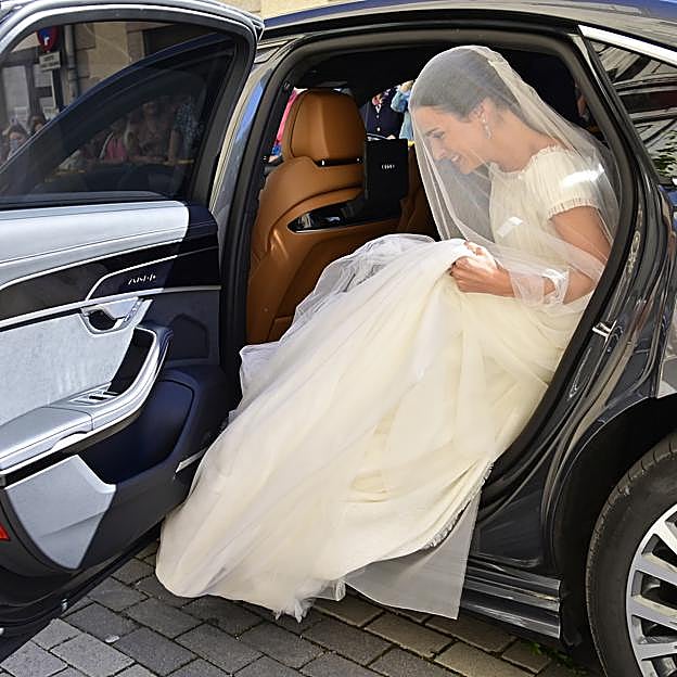 Blanca Sainz en su llegada a la boda.