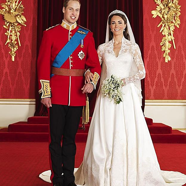 Los príncipes de Gales, el día de su boda.