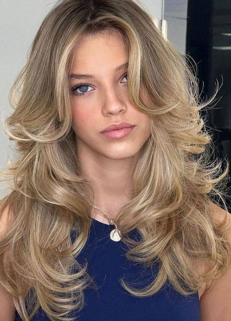 Imagen - Cortes de pelo largo 2023 estilo mariposa