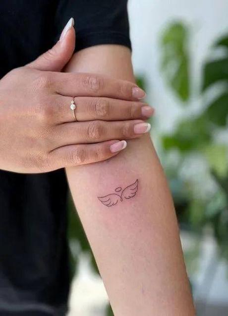 Imagen - Tatuaje con alas de ángel