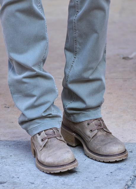 Imagen - Las botas de cordones de la reina Letizia. /LIMITED PICTURES