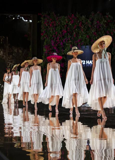 Imagen - Desfile de S72 Hat en Adlib Ibiza.