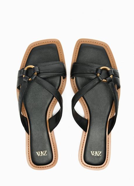 Imagen - Sandalias planas de Zara (22,99 euros)