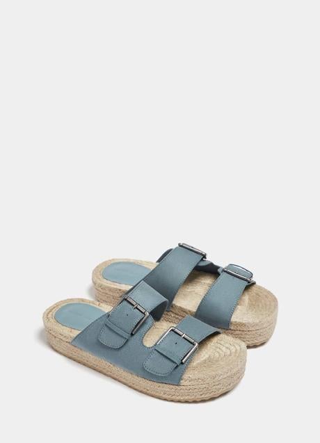 Imagen - Sandalias planas con hebillas y suela de yute