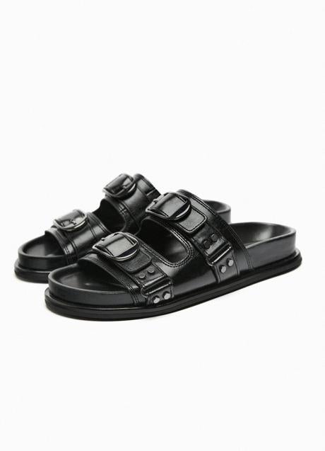 Imagen - Sandalias planas con hebillas en tejido de piel negra