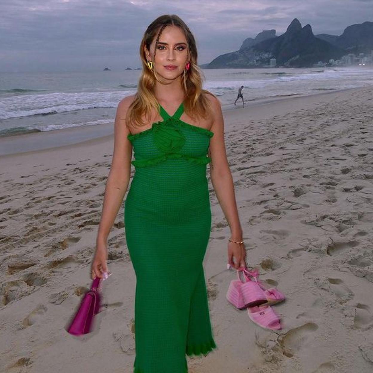 Estas son las sandalias más preciosas y bonitas con tacón cómodo de la temporada. 