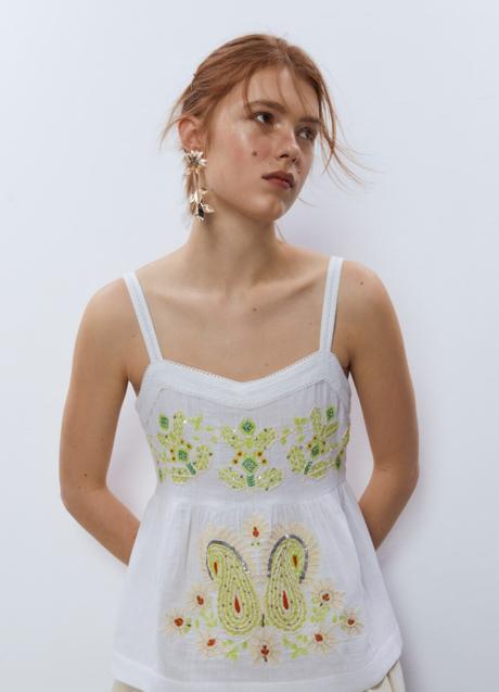 Imagen - Top con bordados de Sfera (25,95 euros)