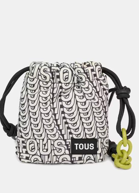Imagen - Bolso mini con logo de Tous. Foto: El Corte Inglés.