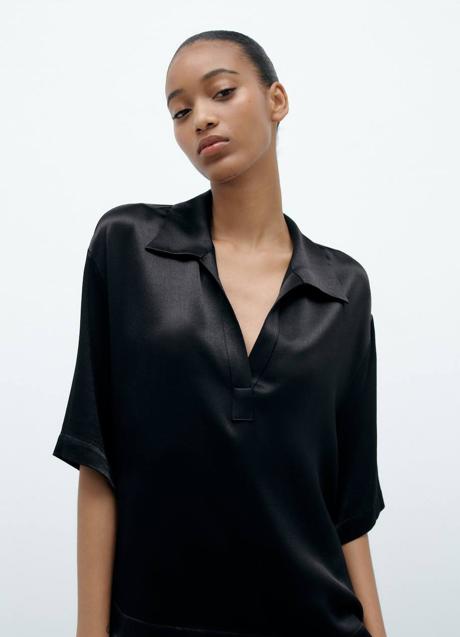 Imagen - Camisa de manga corta satinada en negro