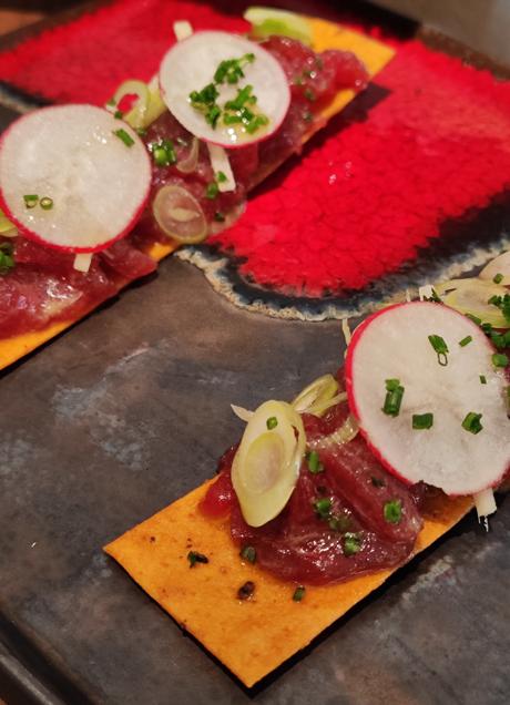 Imagen - Pizzitas sashimi de atún rojo del Mediterráneo y vinagreta de wasabi e Abya. /AFL.