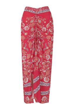 Imagen secundaria 2 - Las faldas pareo de Tinta&Bariloche, Par y Escala y Antik Batik.