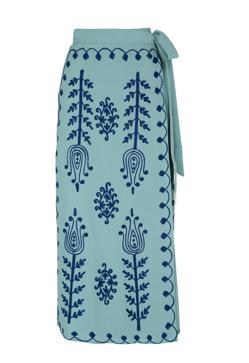 Imagen secundaria 2 - La falda pareo de Zara, Bimba y Lola e IQ Collection.