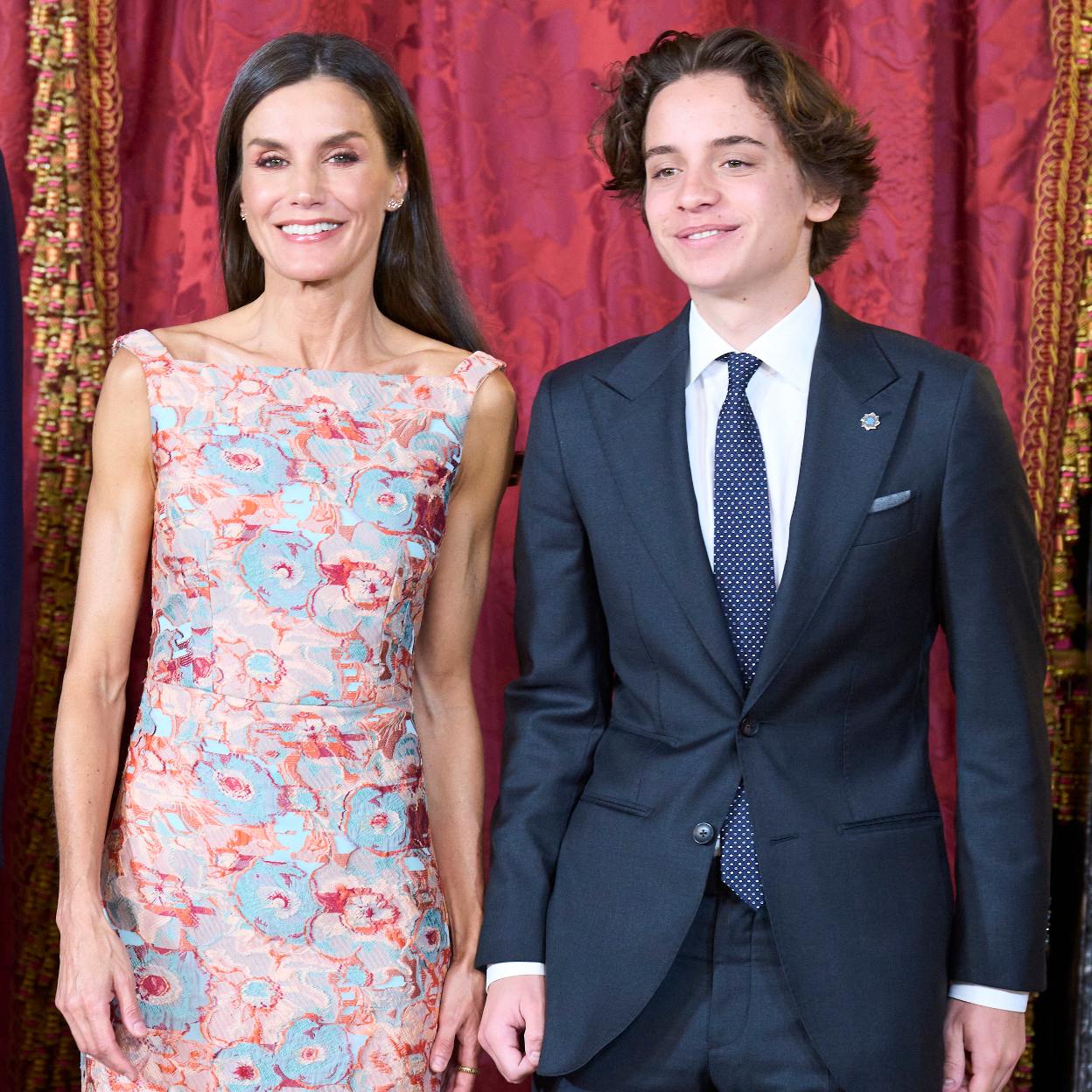 La reina Letizia y Hashem de Jordania, durante el almuerzo con los reyes Rania y Abdalá que ha tenido lugar hoy 18 de junio en Madrid.