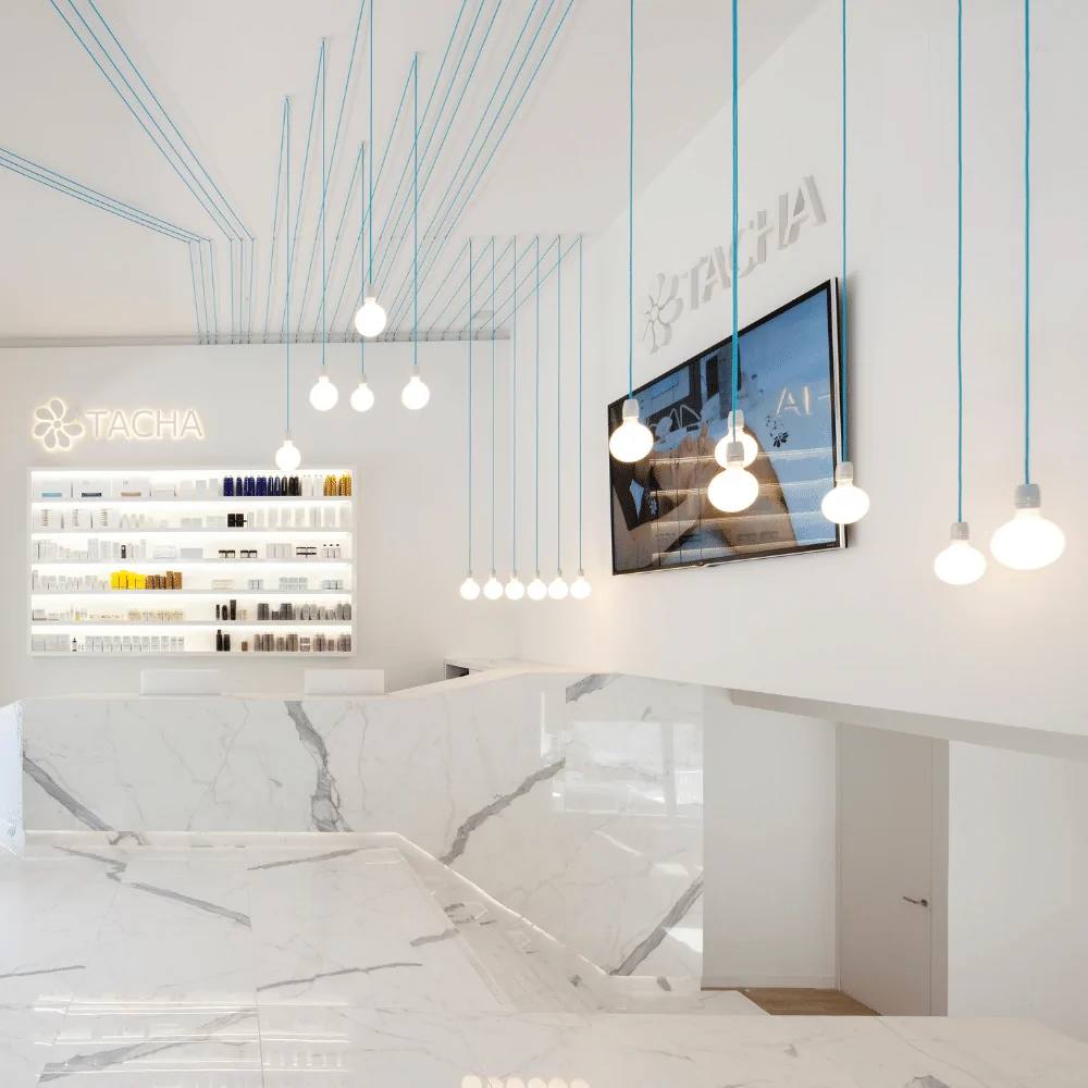 Tacha Salón en el Paseo de la Castellana 60