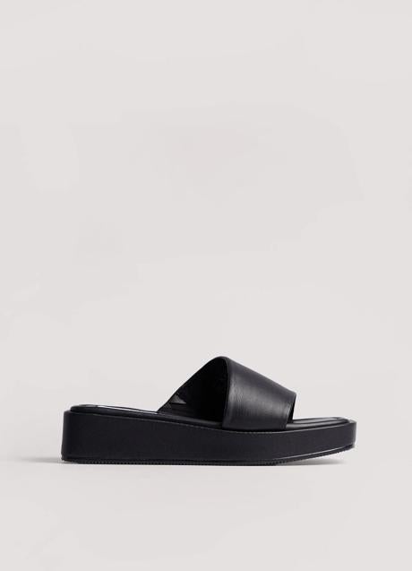 Imagen - Mule acolchado de NA-KD, 54,95 euros.