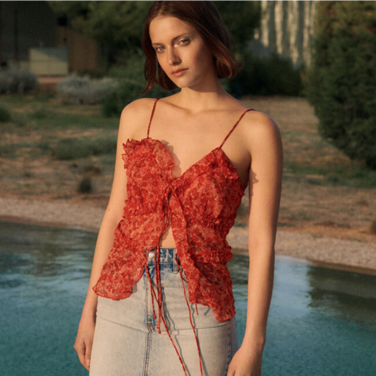 Vestidos, bolsos y zapatos de Stradivarius que darán un giro de estilo a tus looks este verano. ¿Quieres descubrirlos?. 