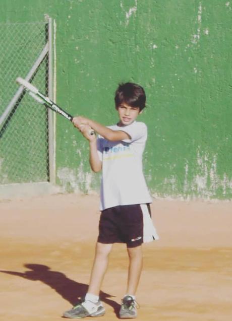 Imagen - Carlos Alcaraz ya demostraba de pequeño su pasión por el tenis. / INSTAGRAM