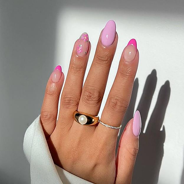 Unas barbicore con dibujo color rosa