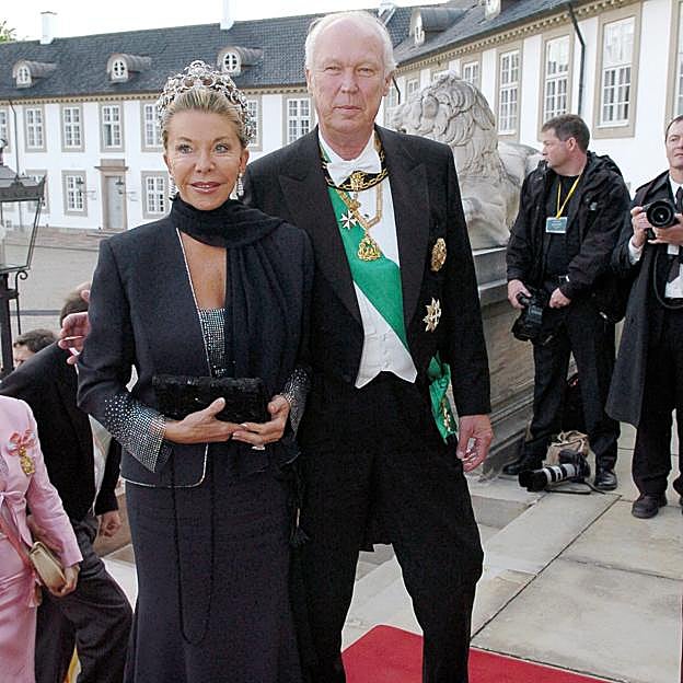 Vittorio Emanuele de Saboya, el último rey salvaje de Europa: fiestas clandestinas, peleas, cárcel y boda prohibida en Las Vegas con una esquiadora