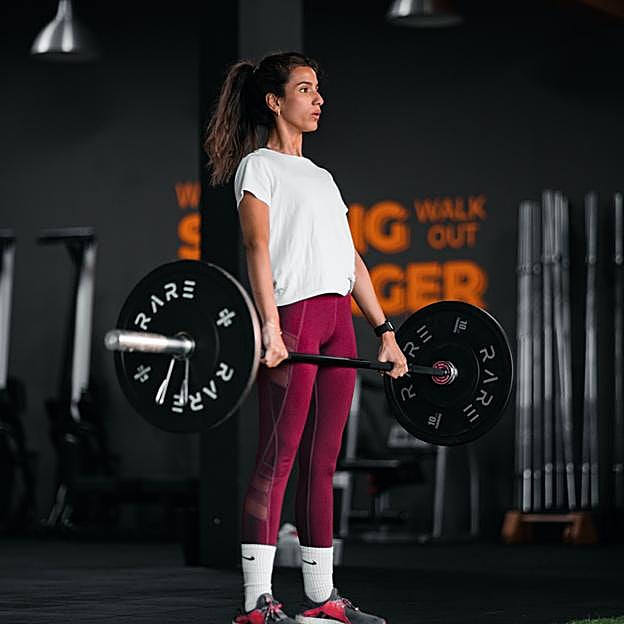 Qué es el entrenamiento clubbells y sus beneficios: perfecto y divertido para tonificar la musculatura de todo tu cuerpo