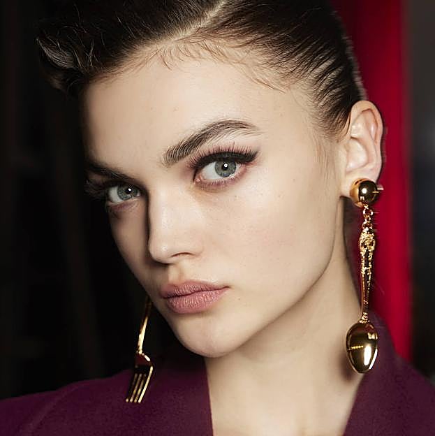 Pestañas rusas, las extensiones de las influencers que más embellecen y abren la mirada