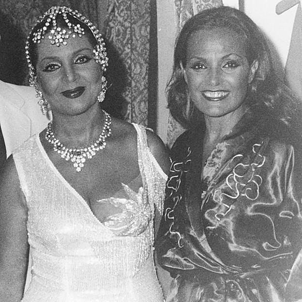 Sara Montiel y Carmen Sevilla tuvieron una relación distante durante años. 