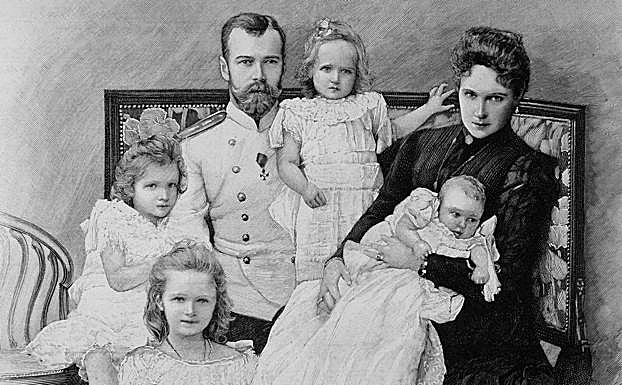 Grabado de la familia imperial rusa.