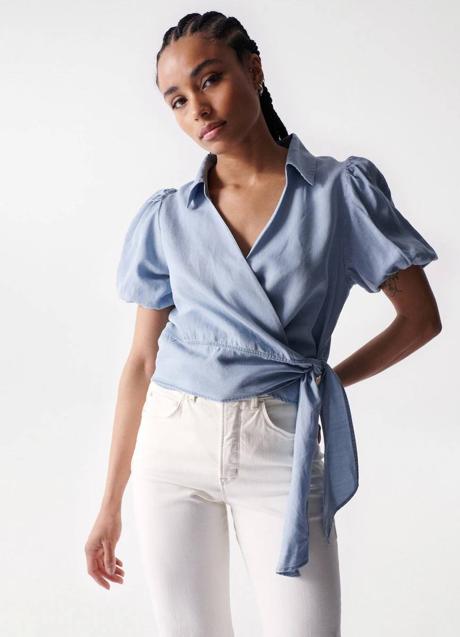 Imagen - Camisa denim cruzada con lazada