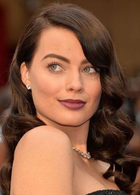 Imagen - Margott Robbie con pelo color castaño chocolate dorado cálido