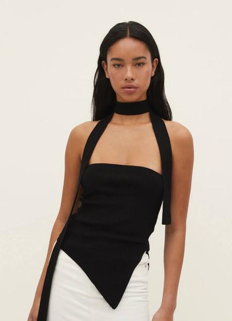 Imagen - Camiseta básica en tendencia con detalle de foulard a juego