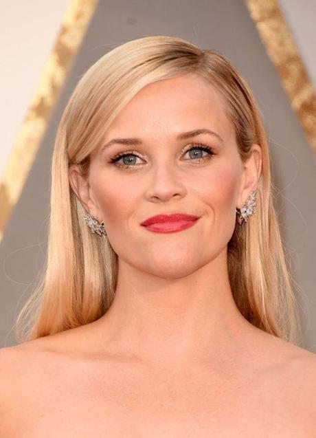 Imagen - Reese Whiterspoon con raya en el pelo que favorece a las caras en forma de corazón