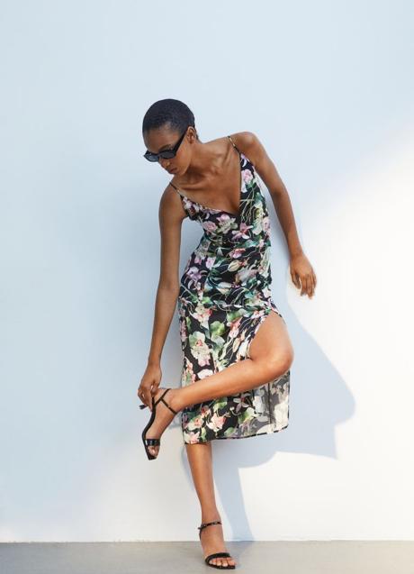 Imagen - Vestido estampado con flores de H&M (25,99 euros)
