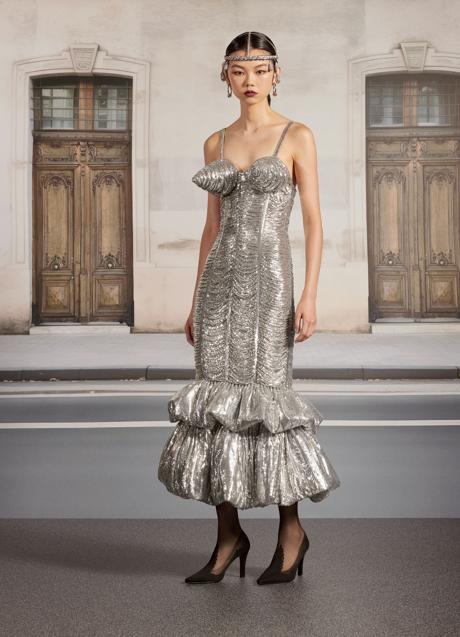 Imagen - Look de la colección alta costura de Jean Paul Gaultier junto a Julien Dossena.