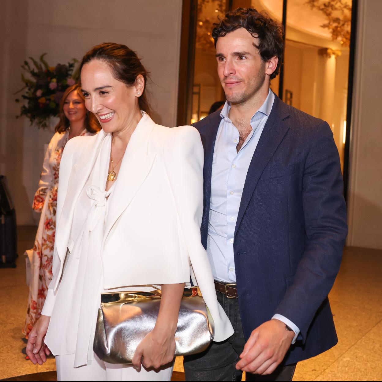 Tamara Falcó e Íñigo Onieva saliendo de la preboda