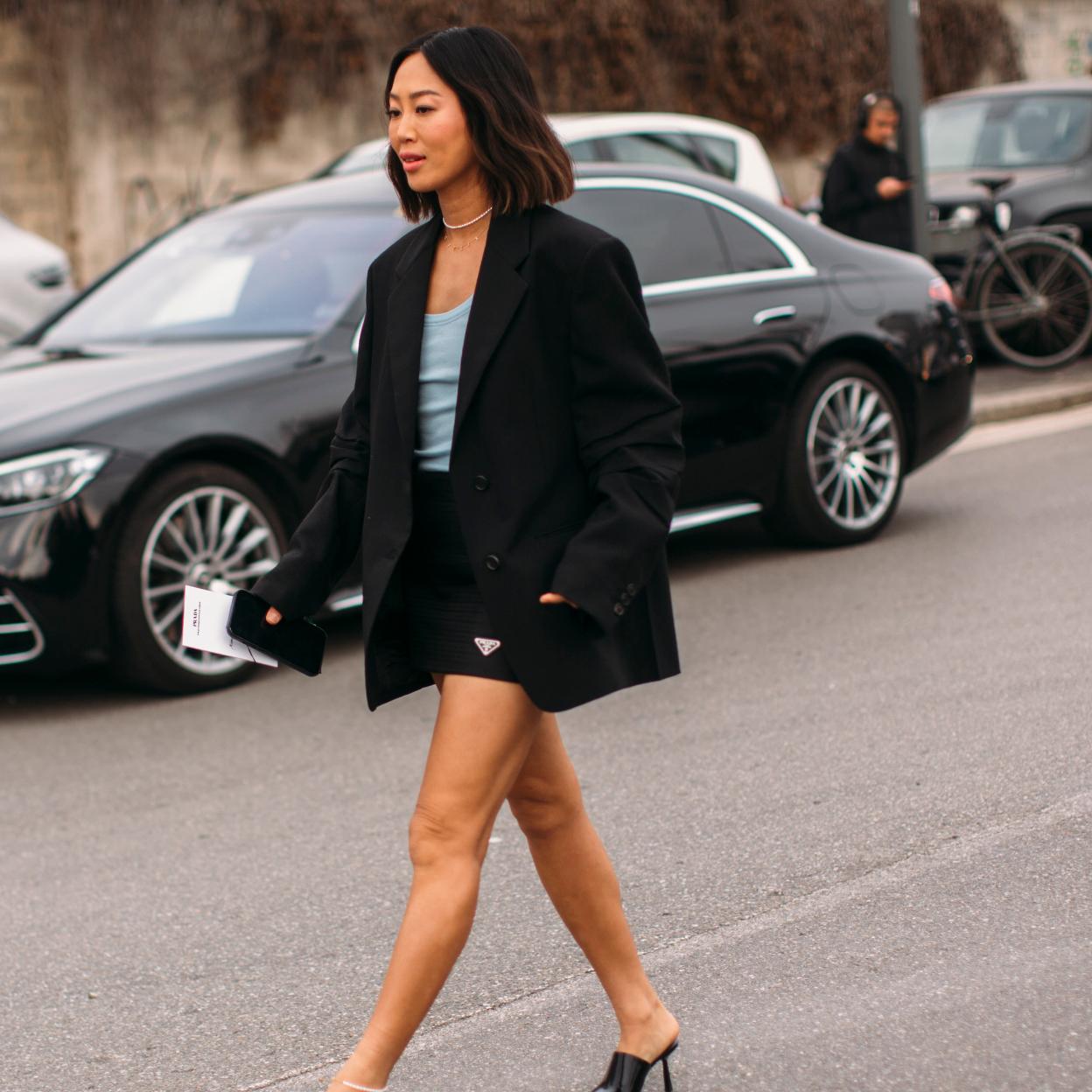 Estos son los mules que las bajitas llevan en verano con todo.