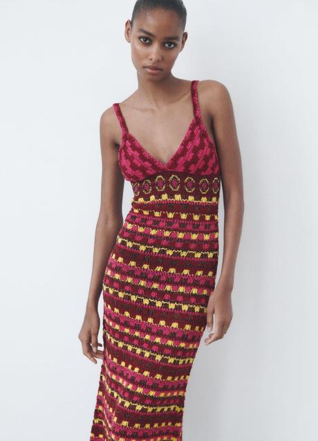 Imagen - Vestido con estampado geométrico de Zara (29,99 euros)
