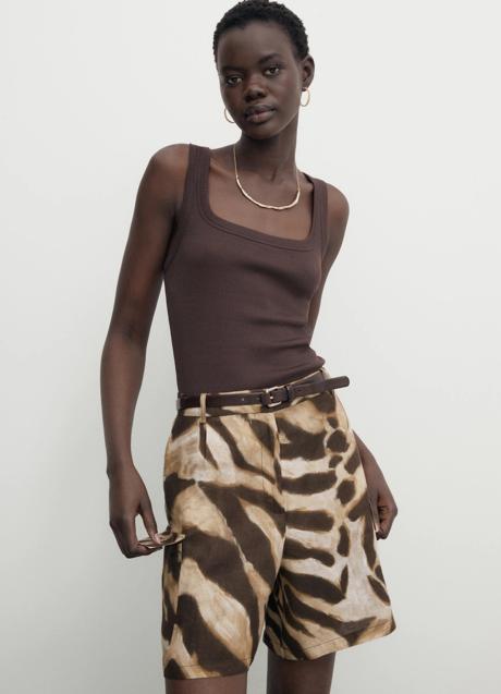 Imagen - Bermudas con estampado animal de Massimo Dutti (129 euros)
