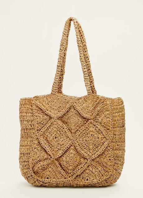 Imagen - Bolsos con rafia de Stradivarius (29,99 euros)