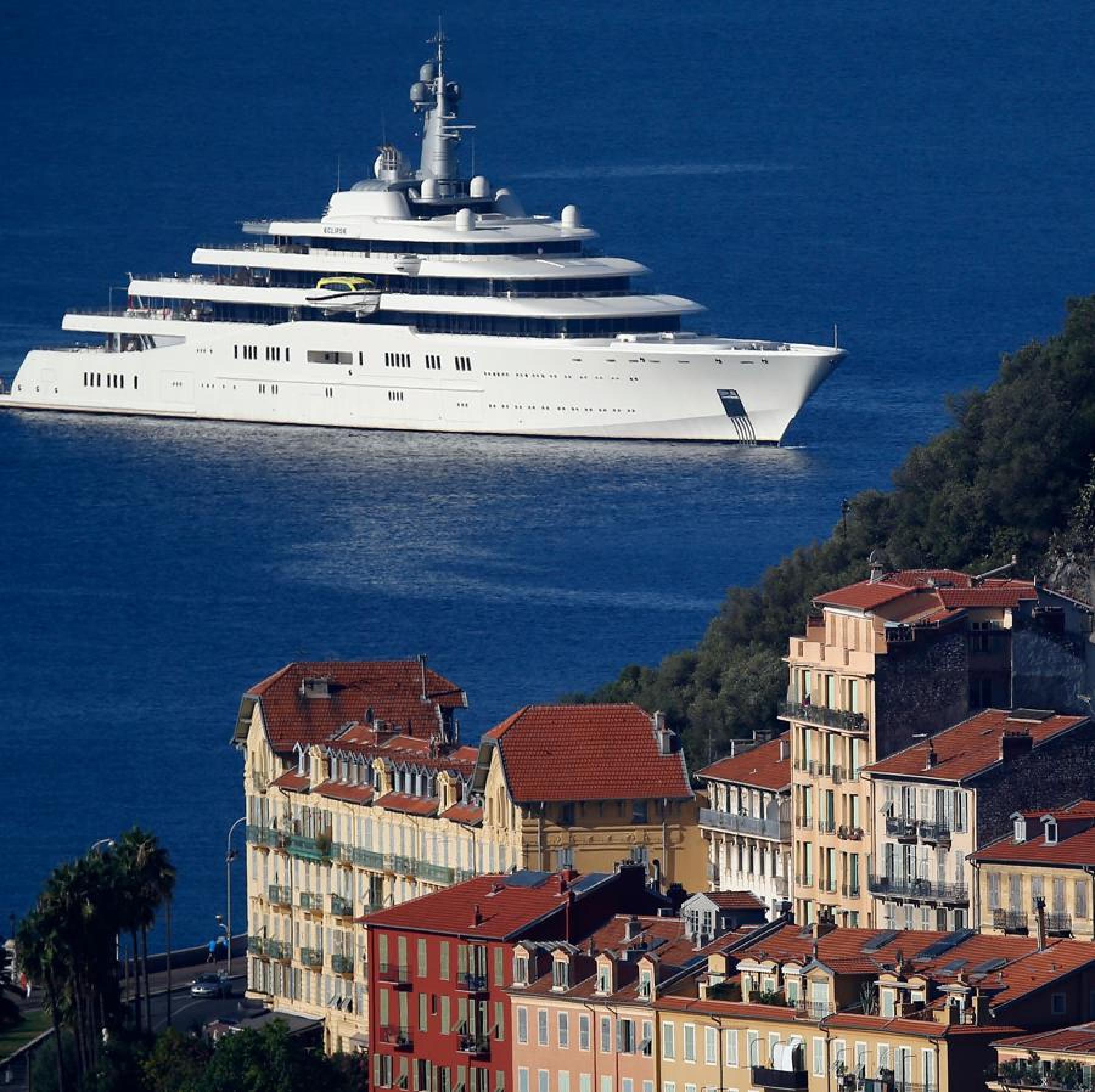 Los yates más lujosos de los multimillonarios y su polémico impacto medioambiental