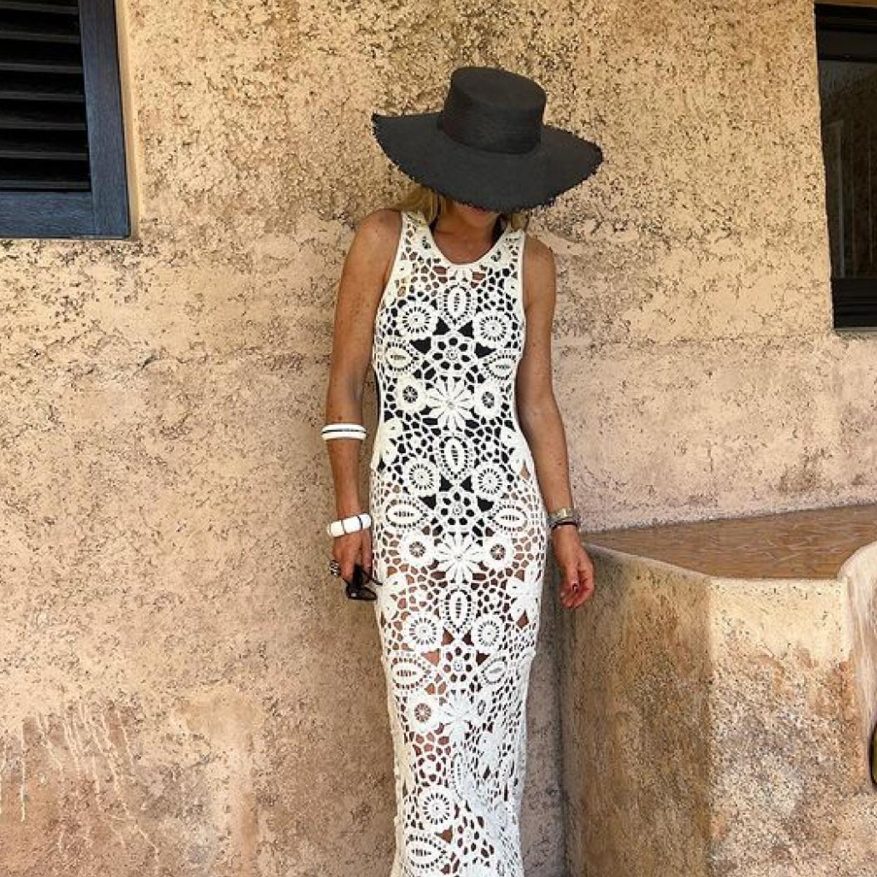 Estos son los vestidos con bordado inglés que todas querrán llevar en verano porque sientan fenomenal.