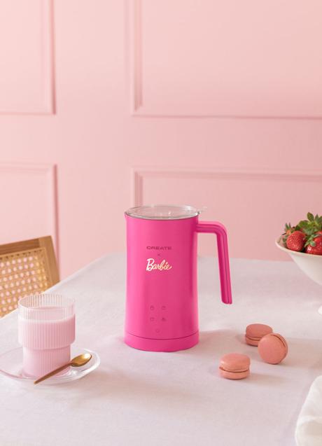 Imagen - El espumador de leche de Create que podemos encontrar en su línea de productos de Barbie. / D.R