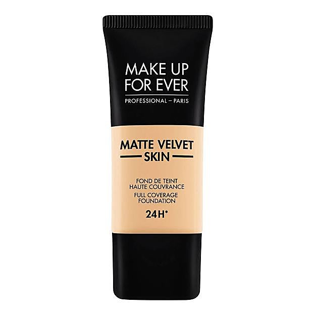 Matte Velvet Skin de Make Up For Ever. Precio: 41,99 euros