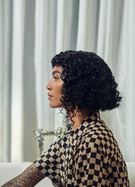 Imagen - Peinado bob para pelo rizado