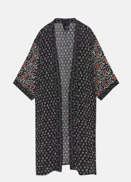 Imagen - Chaqueta kimono de Pull & Bear (35,99 euros)
