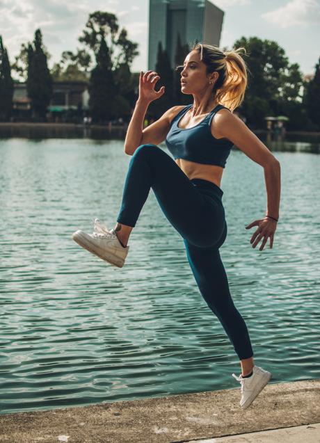 Imagen - Mujer entrenando/PEXELS